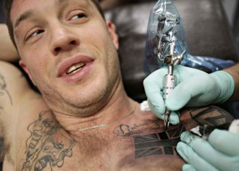 Tom Hardy se tatuó por perder una apuesta con Leonardo DiCaprio