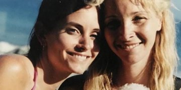 Courteney Cox recrea escena de Friends