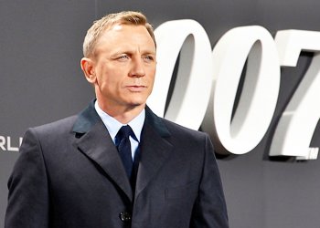 James Bond vuelve a pararse por una explosión en el set