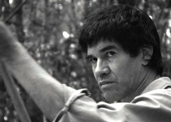 Jorge Román: “Nadie se convierte en femicida de la noche a la mañana”