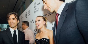 Noah Bambauch, Adam Driver y Scarlett Johanssonn presentaron la impecable ‘Marriage Story’