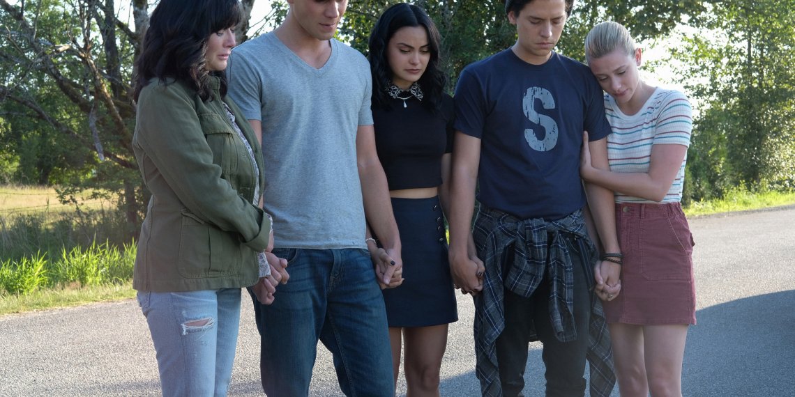 Vuelve “Riverdale” y promete explicar todo