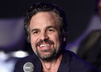 Mark Ruffalo estaría en conversaciones para protagonizar la serie de Parasite