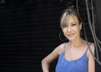 Inés Estevez: “La guerra de Malvinas es algo metido debajo de la alfombra”