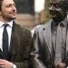 Todos quieren su foto con la nueva estatua de Mr Bean en Londres