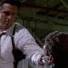Michael Madsen recrea la icónica escena de “Reservoir Dogs”, en su casa