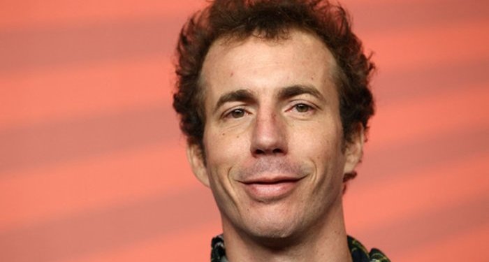 Esteban Bigliardi sobre ‘Manual de Supervivencia’: “Al igual que el protagonista, dejé la abogacía para dedicarme a la  actuación”