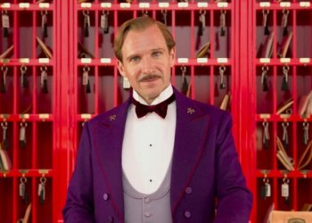 Ralph Fiennes será Tronchatoro en la remake de Matilda