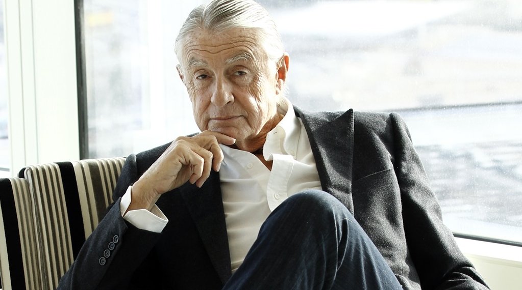 Falleció el director Joel Schumacher