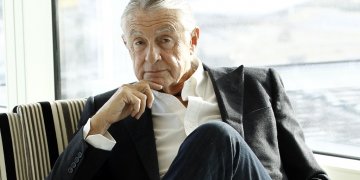 Falleció el director Joel Schumacher