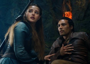 Llega Cursed, la nueva apuesta de Netflix con Katherine Langford y Gustaf Skarsgård