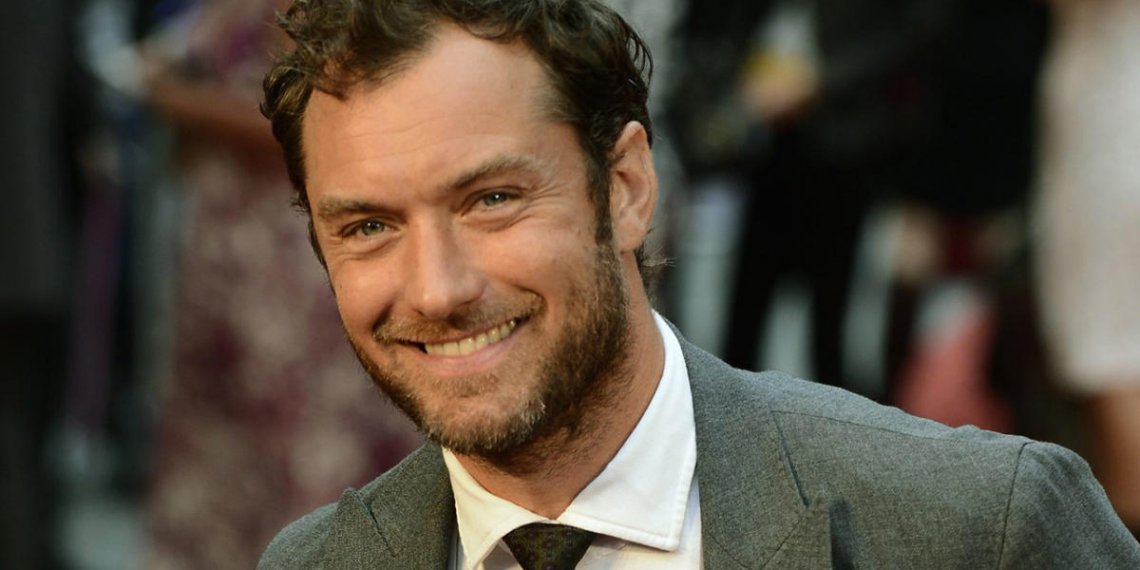 Jude Law sería Capitán Garfio en ‘Peter Pan & Wendy’
