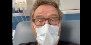 Bryan Cranston se recuperó de COVID-19 y dijo: “Sigan usando la maldita máscara”