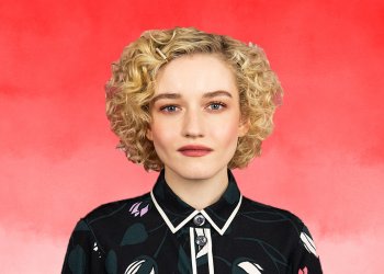 Julia Garner sería la protagonista de la biopic de Madonna