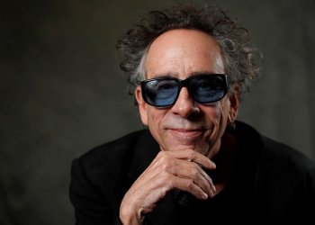 Tim Burton está en negociaciones para dirigir la nueva serie de  “Los Locos Adams”