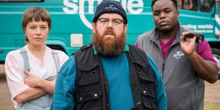 Truth Seekers, lo nuevo de la dupla Pegg – Frost promete más de lo que cumple