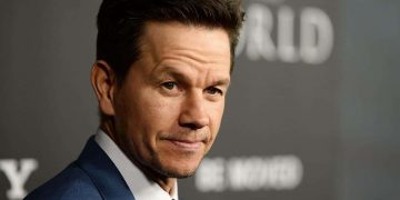 ¡Irreconocible! Así luce Mark Wahlberg para su nuevo papel en “Father Stu”