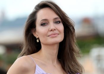 Primer vistazo de Angelina Jolie en Eternals