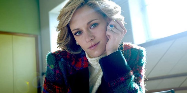 Y llegó la hora de los festivales y las críticas. En esta oportunidad los especialistas opinaron sobre Spencer, en el Festival de Venecia. En el film dirigido por Pablo Larrín, Kristen Stewart se puso en la piel de la Princesa Diana de Gales, integrante de la familia real inglesa. La trama muestra a Diana los días previos a tomar la decisión de divorciarse de Carlos. Spencer expone la relación de la Princesa con la fama y las presiones de su familia política. Larraín siempre expresó que no quiso exponer el sufrimiento de Diana, si no que hizo hincapié en otras situaciones. Las críticas sobre Spencer en Venecia