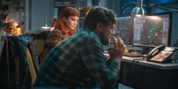 Leonardo DiCaprio y Jennifer Lawrence intentan salvar la Tierra en el trailer de No Miren Arriba