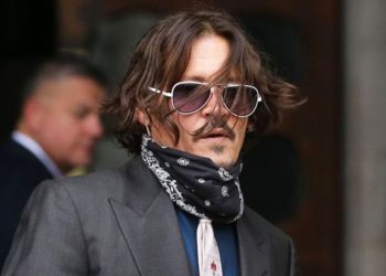 Interrumpieron a Johnny Depp con un audio de Amber Heard