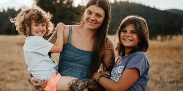 De limpiar casas a publicar un bestseller que es furor en Netflix