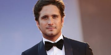 Diego Boneta nos contó sobre su nueva comedia romántica “At Midnigth” de Paramount +