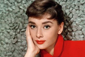 Conocé a la actriz que interpretará a Audrey Hepburn en una nueva película
