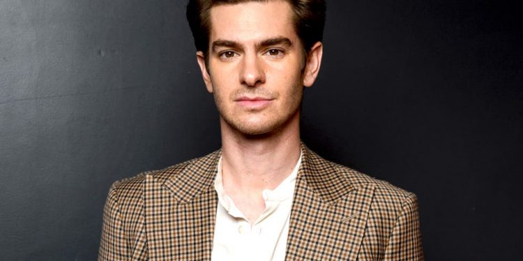 La película de Andrew Garfield que triunfa en Amazon Prime Video
