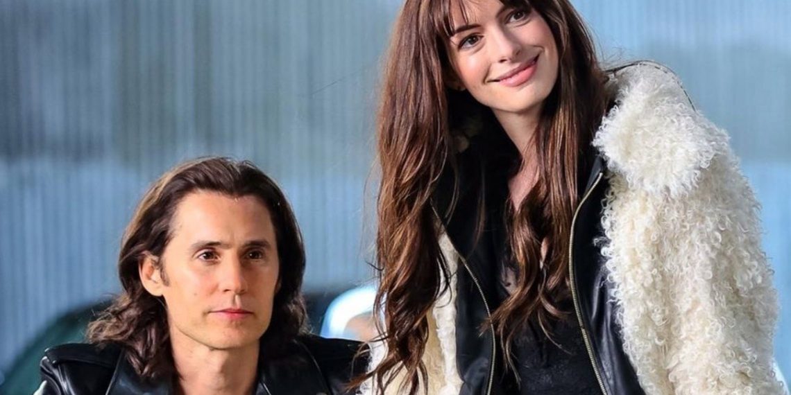 Apple TV+ lanza el tráiler de “WeCrashed”, la serie con Jared Leto y Anne Hathaway