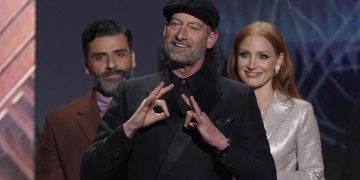 La historia de Troy Kotsur, el actor de CODA que emocionó en los Oscars