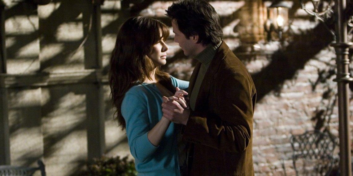 El argentino que dirigió a Sandra Bullock y Keanu Reeves y brilla en HBO MAX