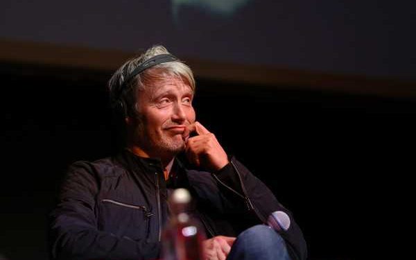 Mads Mikkelsen y Eddie Redmayne nos adelantan ‘Animales Fantásticos: Los secretos de Dumbledore’