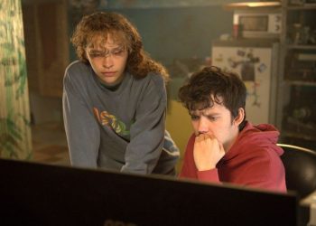 Los ‘80 vuelven con “Elige o Muere”, la nueva película de terror de Netflix