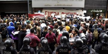La movilización para defender al Cine argentino terminó con violencia y represión