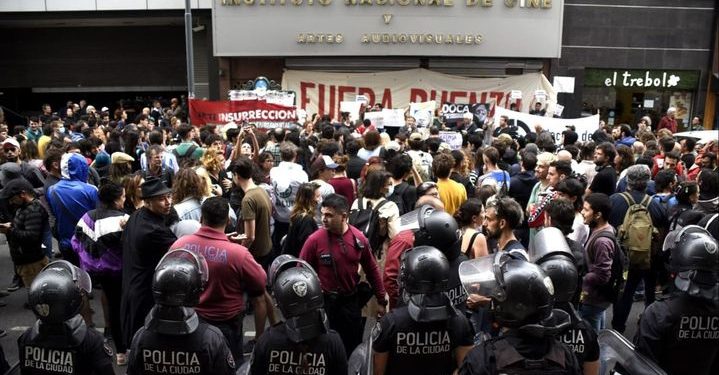 La movilización para defender al Cine argentino terminó con violencia y represión