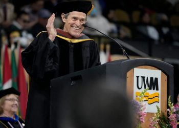 Willem Dafoe recibió un título honorario en Artes