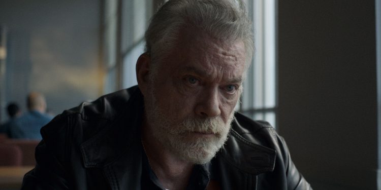 Apple TV+ presentó el tráiler de Black Bird, el último trabajo de Ray Liotta