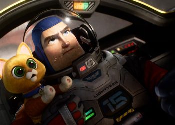 Por esta razón prohibieron “Lightyear” en varios países