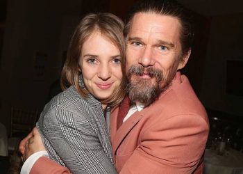 El gracioso mensaje de Maya Hawke a su papá por el Día del Padre