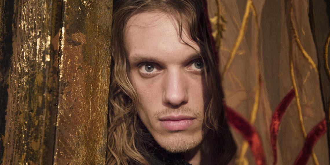 True Haunting, el film que reúne a una estrella de The Boys y Stranger Things