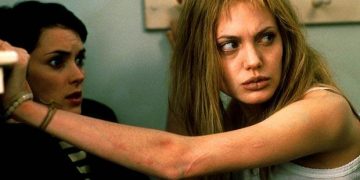 El film con Angelina Jolie y Winona Ryder que está disponible en Netflix