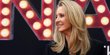 La furia de Lisa Kudrow por la reacción de su hijo al ver Friends por primera vez