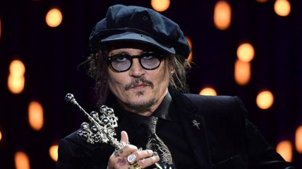 ¡Volvió! Mirá la primera imagen de Johnny Depp como el Rey Luis XV