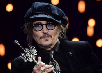 ¡Volvió! Mirá la primera imagen de Johnny Depp como el Rey Luis XV