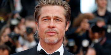 ¿Lo tenían? Brad Pitt debutó como escultor