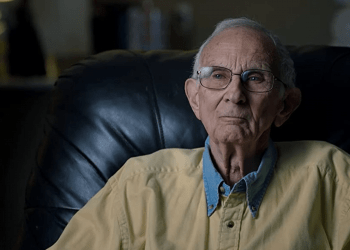 El padre de Jeffrey Dahmer planea denunciar a Netflix