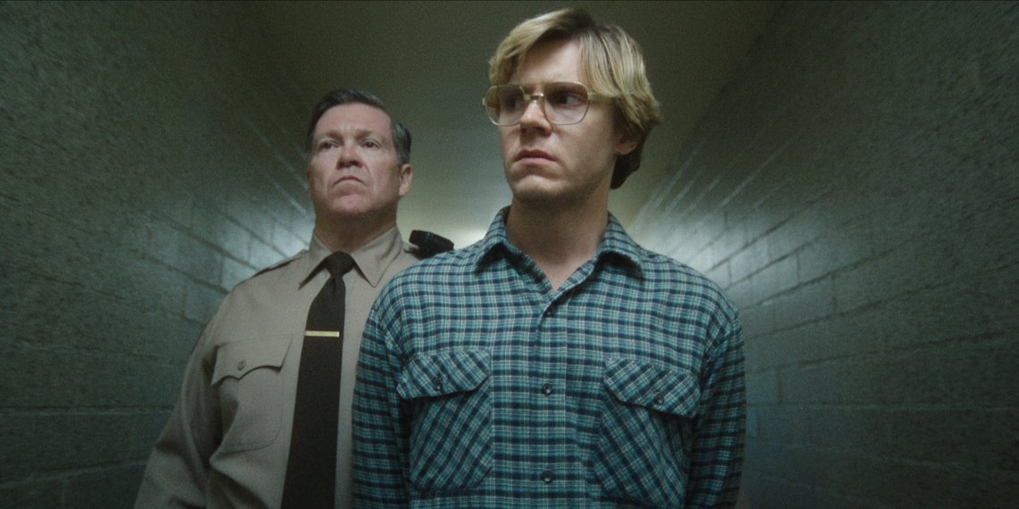 Dahmer: Los videos de youtube que miró Evan Peters para interpretar a Jeffrey Dahmer