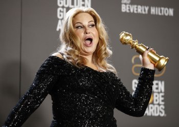 El divertido discurso de Jennifer Coolidge tras ganar en los Golden Globes