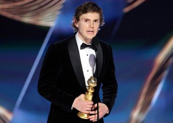 Golden Globes: Las palabras de Evan Peters tras ganar mejor actor por “Dahmer”